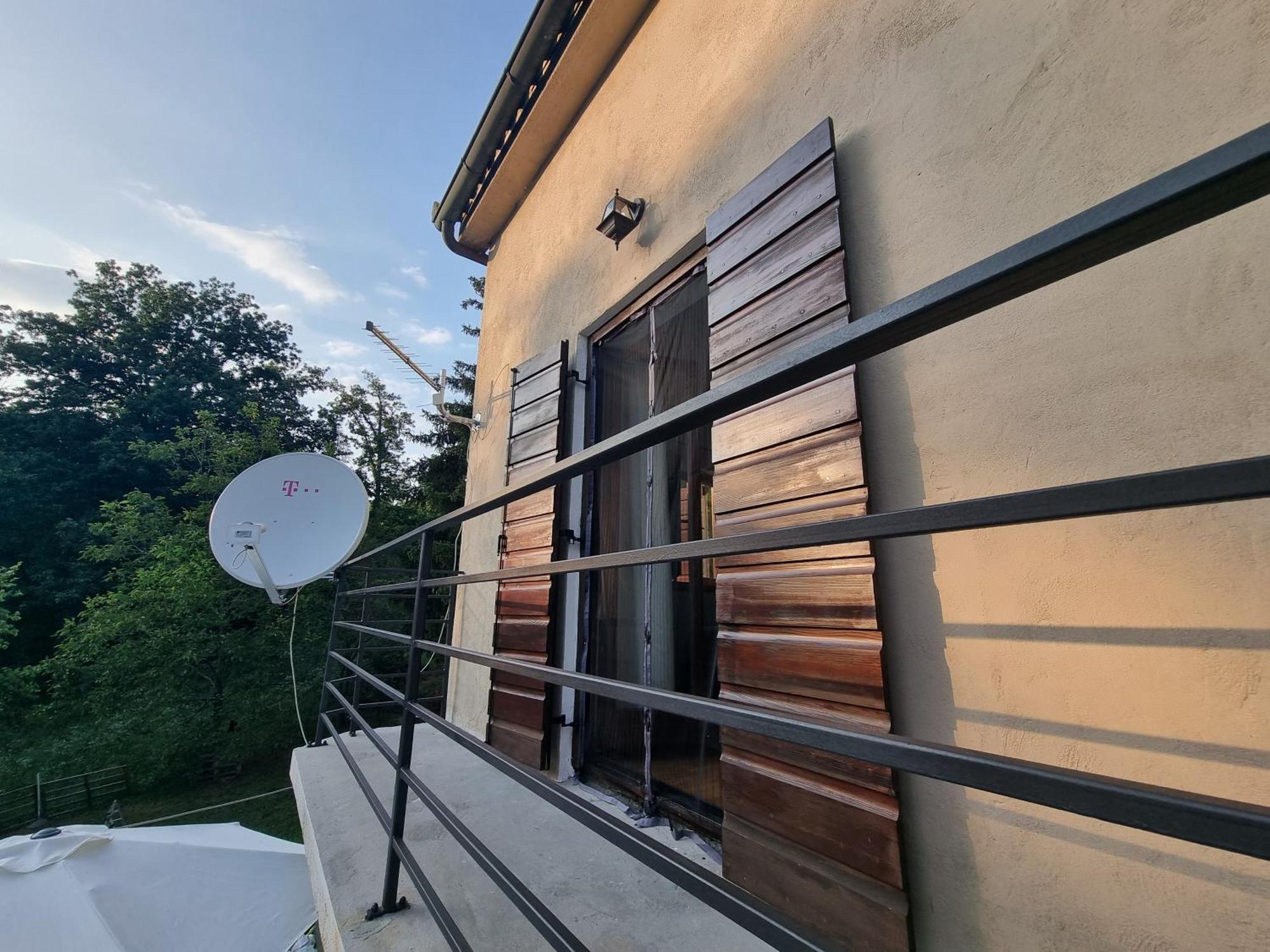 Haus Natura Jurdani Exterior photo